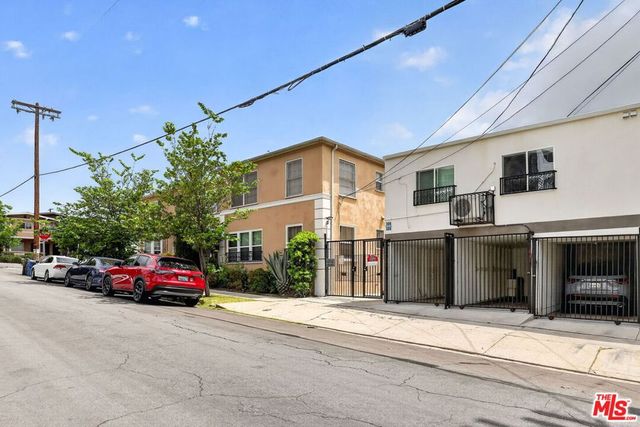 310 N St Andrews Place, Los Angeles, CA 90004