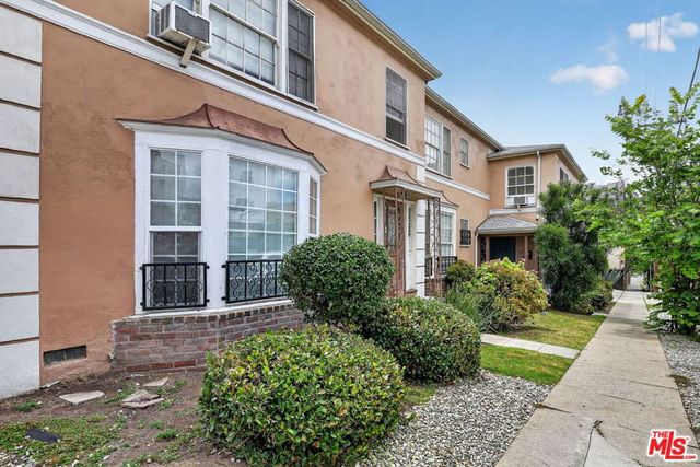 310 N St Andrews Place, Los Angeles, CA 90004