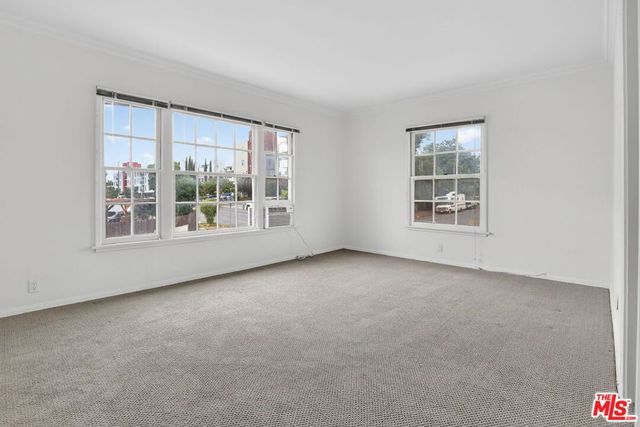 310 N St Andrews Place, Los Angeles, CA 90004