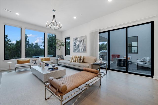 17917 Davenport Divide CT, Austin, TX 78738