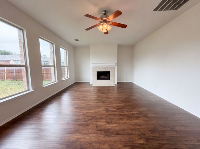 424 Cypress Hill Drive, Mckinney, TX 75071