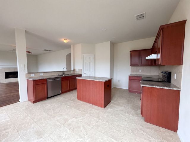 424 Cypress Hill Drive, Mckinney, TX 75071