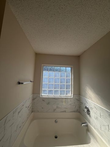 4227 Shadow Lane, Niceville, FL 32578