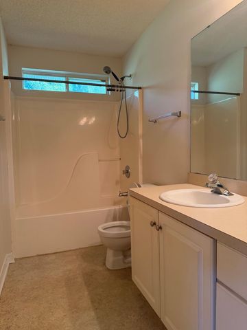 4227 Shadow Lane, Niceville, FL 32578