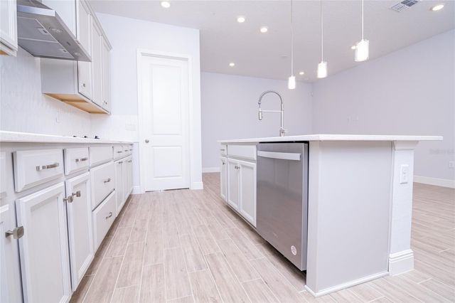 6487 CYRILS DRIVE, St Cloud, FL 34771