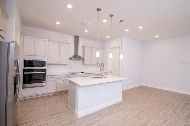 6487 CYRILS DRIVE, St Cloud, FL 34771