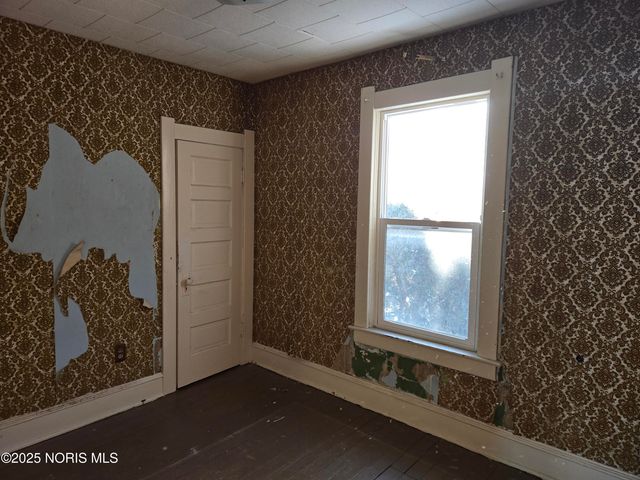 647 Curtis Street, Toledo, OH 43609