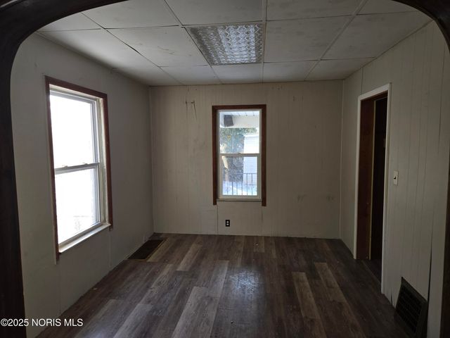 647 Curtis Street, Toledo, OH 43609