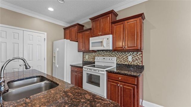 2611 Haligan Point, Riverdale, GA 30296