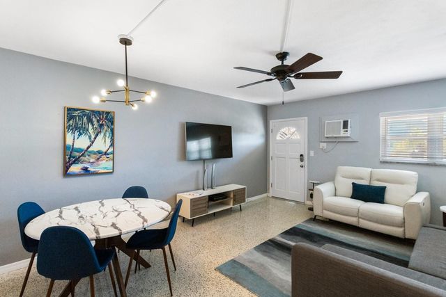 505 67TH AVENUE 5, St Pete Beach, FL 33706