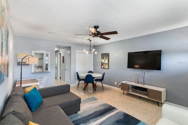 505 67TH AVENUE 5, St Pete Beach, FL 33706