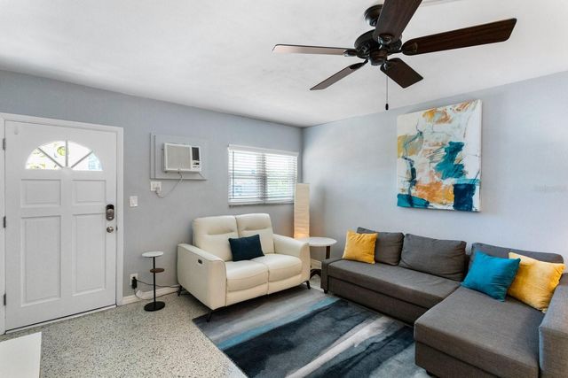 505 67TH AVENUE 5, St Pete Beach, FL 33706