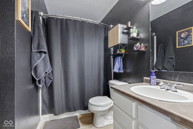 2545 Harvest Moon Drive, Greenwood, IN 46143