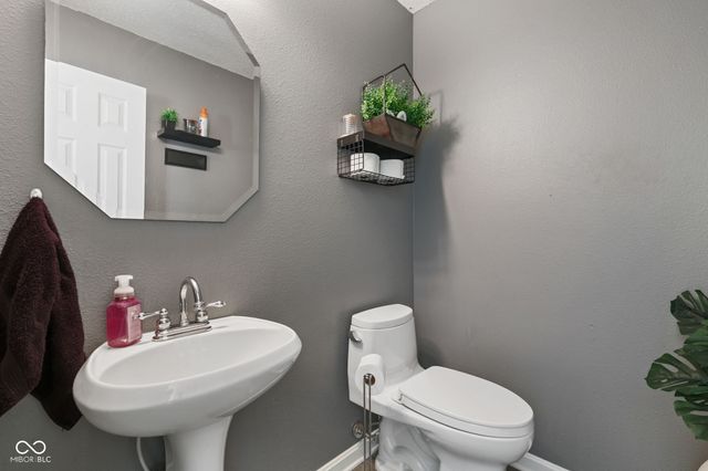 2545 Harvest Moon Drive, Greenwood, IN 46143