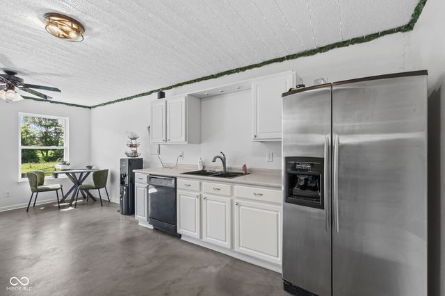 2545 Harvest Moon Drive, Greenwood, IN 46143
