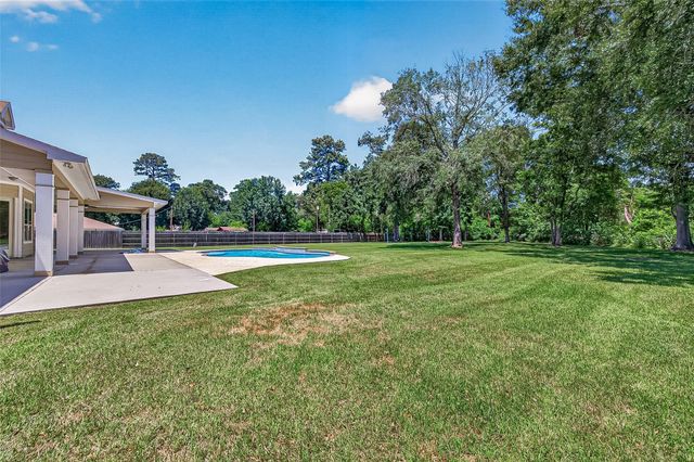 22040 Robins Road, Hockley, TX 77447