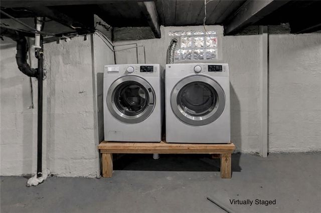 1204 E Salisbury Road, Independence, MO 64050