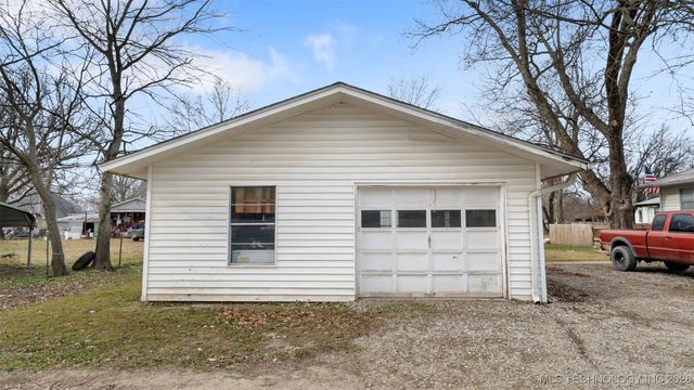 460 N Gunter, Vinita, OK 74301
