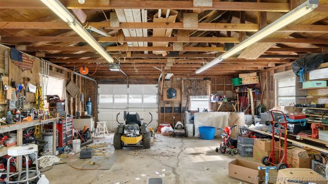 460 N Gunter, Vinita, OK 74301