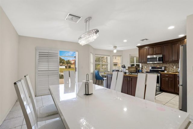 7139 Crescent Creek Way, Coconut Creek, FL 33073