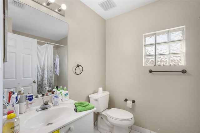 7139 Crescent Creek Way, Coconut Creek, FL 33073