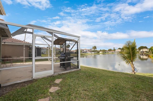 7139 Crescent Creek Way, Coconut Creek, FL 33073