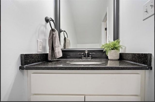 1170 Wellington S Court, Mobile, AL 36695