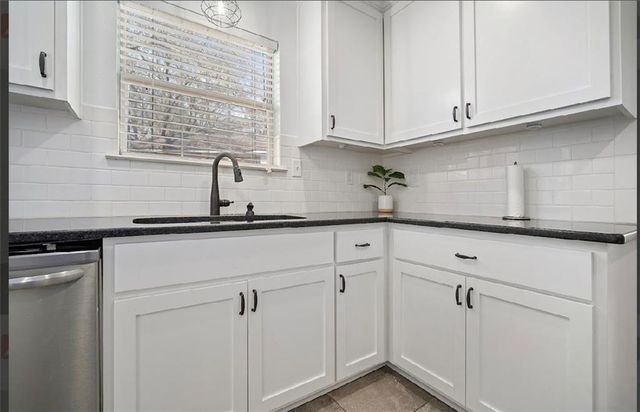 1170 Wellington S Court, Mobile, AL 36695