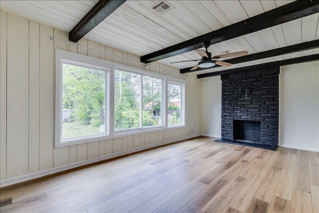 1333 N Dellrose Ave, Wichita, KS 67208