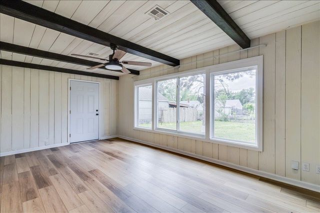 1333 N Dellrose Ave, Wichita, KS 67208