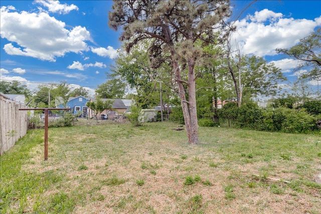 1333 N Dellrose Ave, Wichita, KS 67208