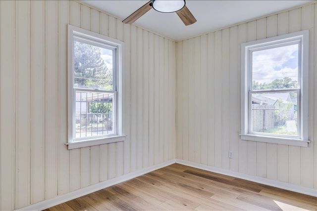 1333 N Dellrose Ave, Wichita, KS 67208