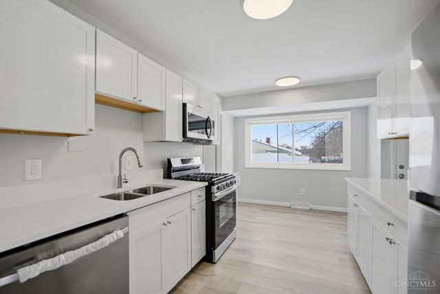 10240 Panola Drive, Woodlawn, OH 45215