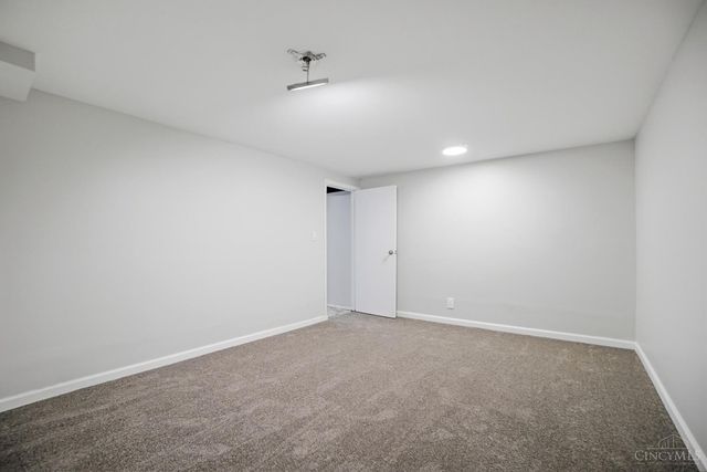 10240 Panola Drive, Woodlawn, OH 45215