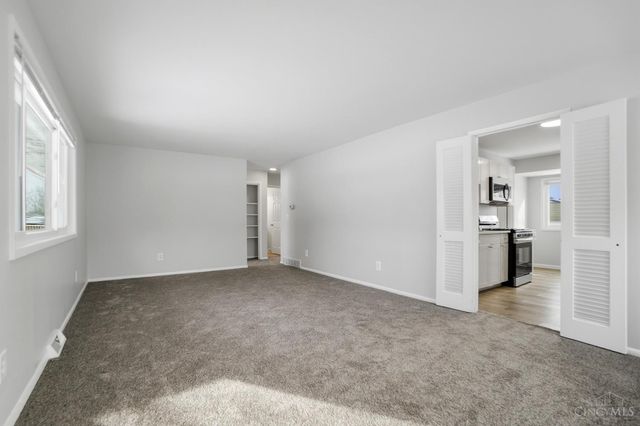 10240 Panola Drive, Woodlawn, OH 45215