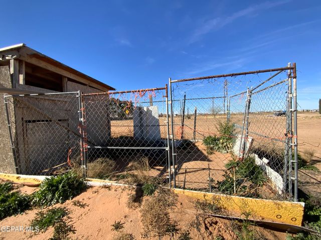 411 DORADO Lane, Chaparral, NM 88081