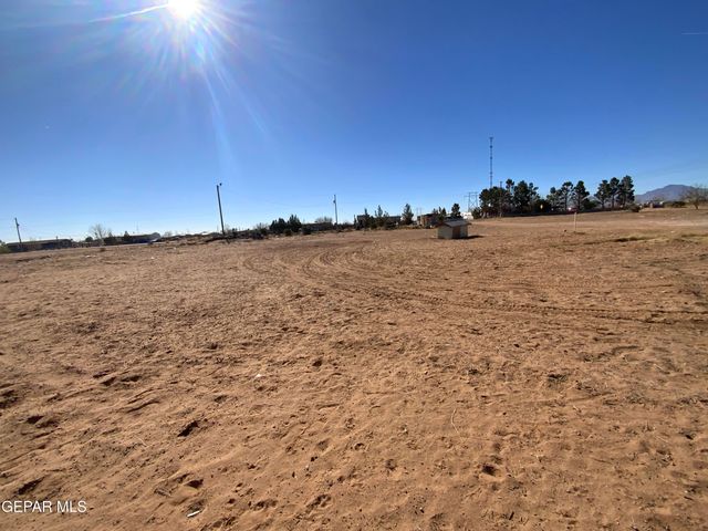 411 DORADO Lane, Chaparral, NM 88081