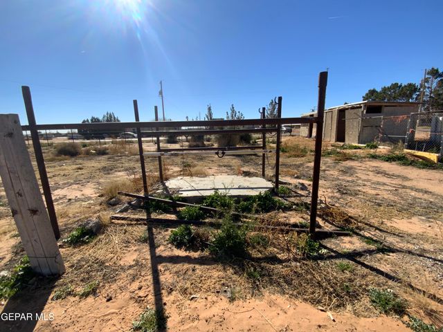 411 DORADO Lane, Chaparral, NM 88081