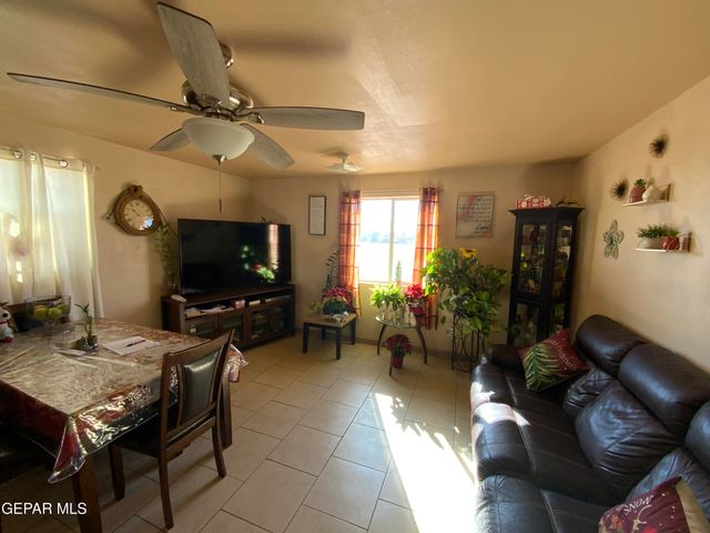 411 DORADO Lane, Chaparral, NM 88081