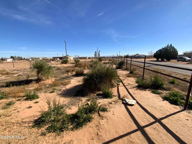 411 DORADO Lane, Chaparral, NM 88081