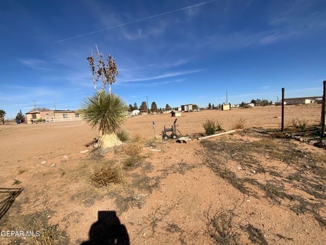 411 DORADO Lane, Chaparral, NM 88081