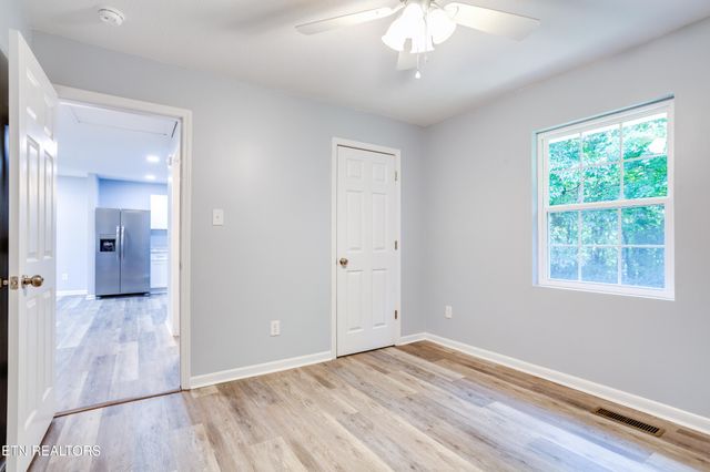 3300 Kendallmac Lane, Knoxville, TN 37931