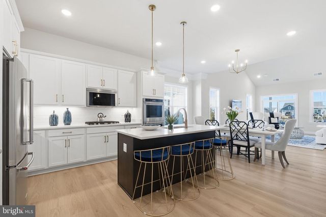 316 HERITAGE SHORES CIR, Bridgeville, DE 19933