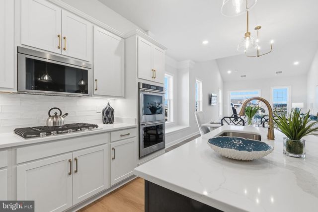 316 HERITAGE SHORES CIR, Bridgeville, DE 19933