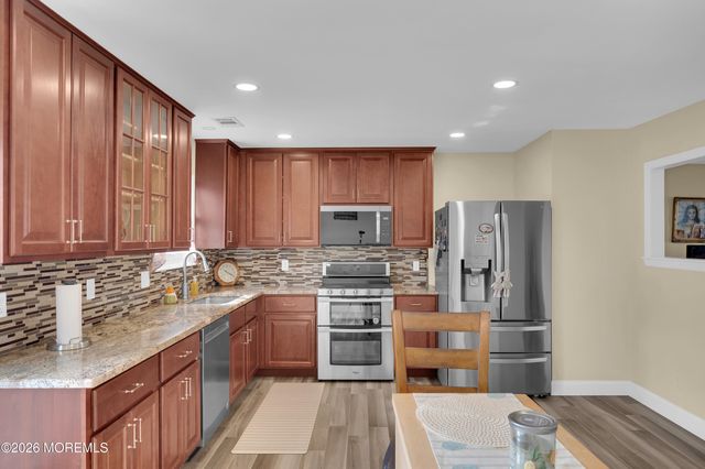 114 Starlight Road, Howell, NJ 07731