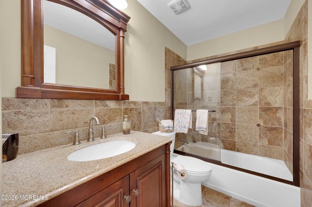 114 Starlight Road, Howell, NJ 07731