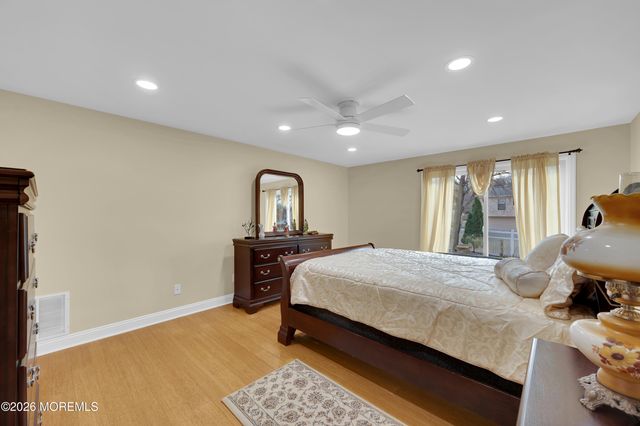 114 Starlight Road, Howell, NJ 07731