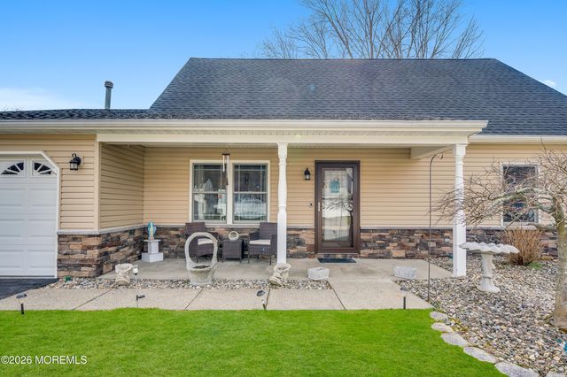 114 Starlight Road, Howell, NJ 07731