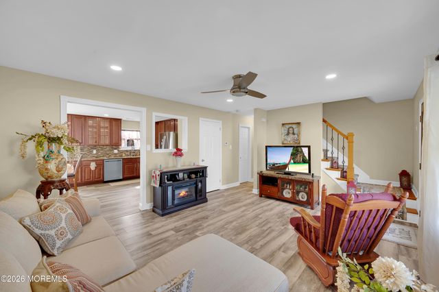 114 Starlight Road, Howell, NJ 07731