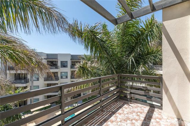 813 Travis Street 416, Mission, TX 78572